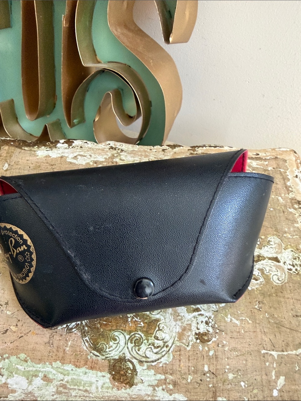 FREE RAY BAN Black Sunglass Case